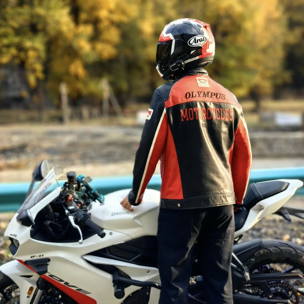 ferrari-leather-black-red-details5